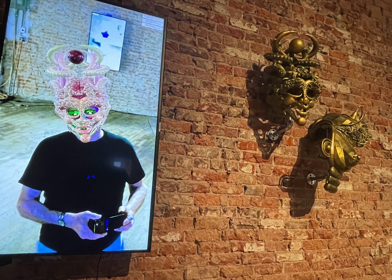 Virtual and Physical Helmet Installation